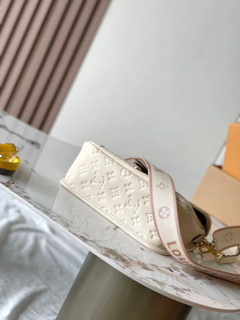 Louis Vuitton Satchel Bags TravelReady 39634