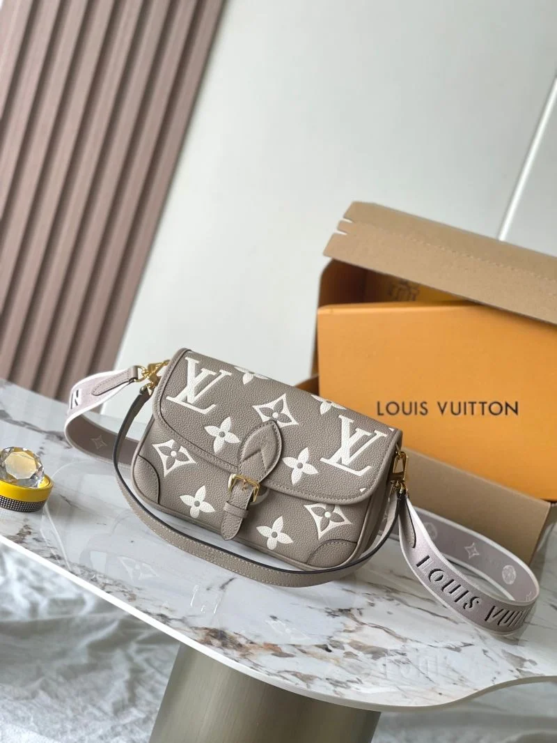 Tailored Louis Vuitton Satchel Bags 39626