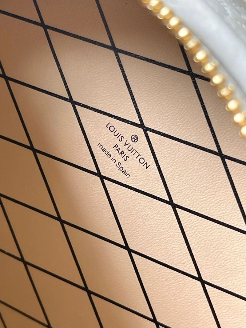 Louis Vuitton Satchel Bags OdorResistant 39657