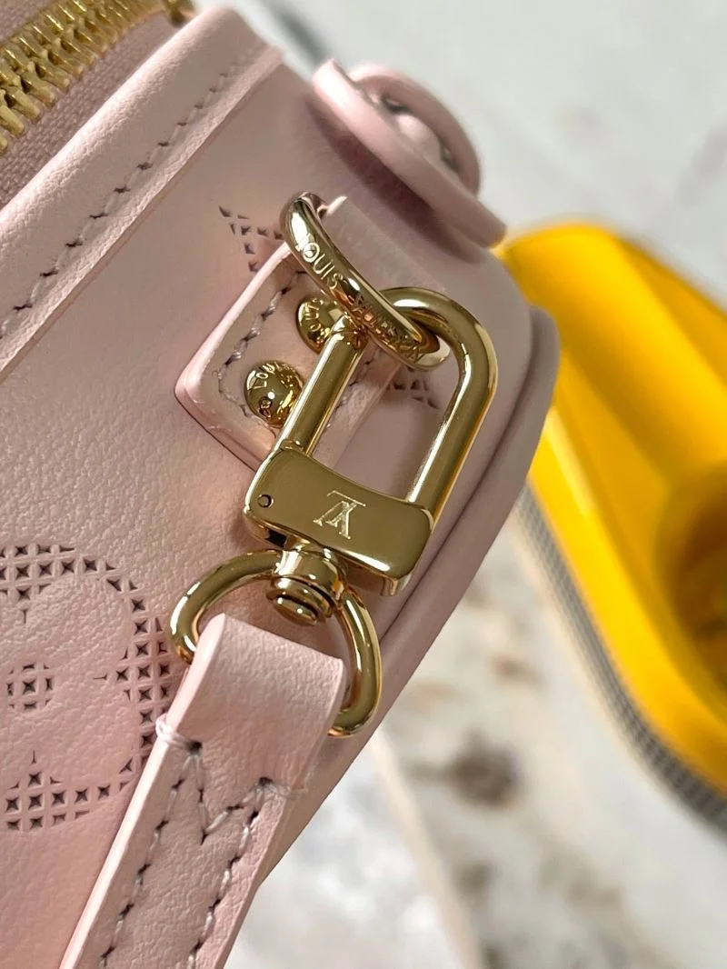 Louis Vuitton Satchel Bags Fashionable 39612