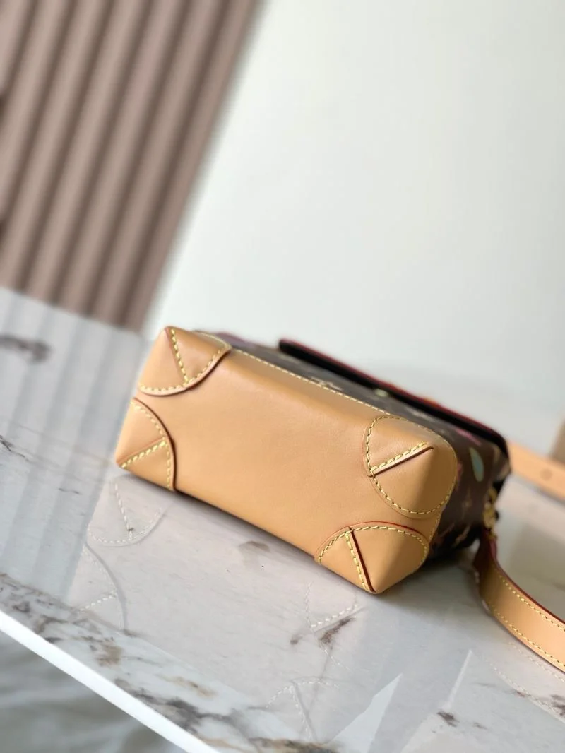 Louis Vuitton Satchel Bags Minimalist 39703