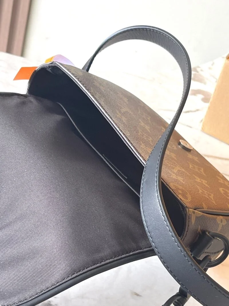 Louis Vuitton Satchel Bags Sporty 39601