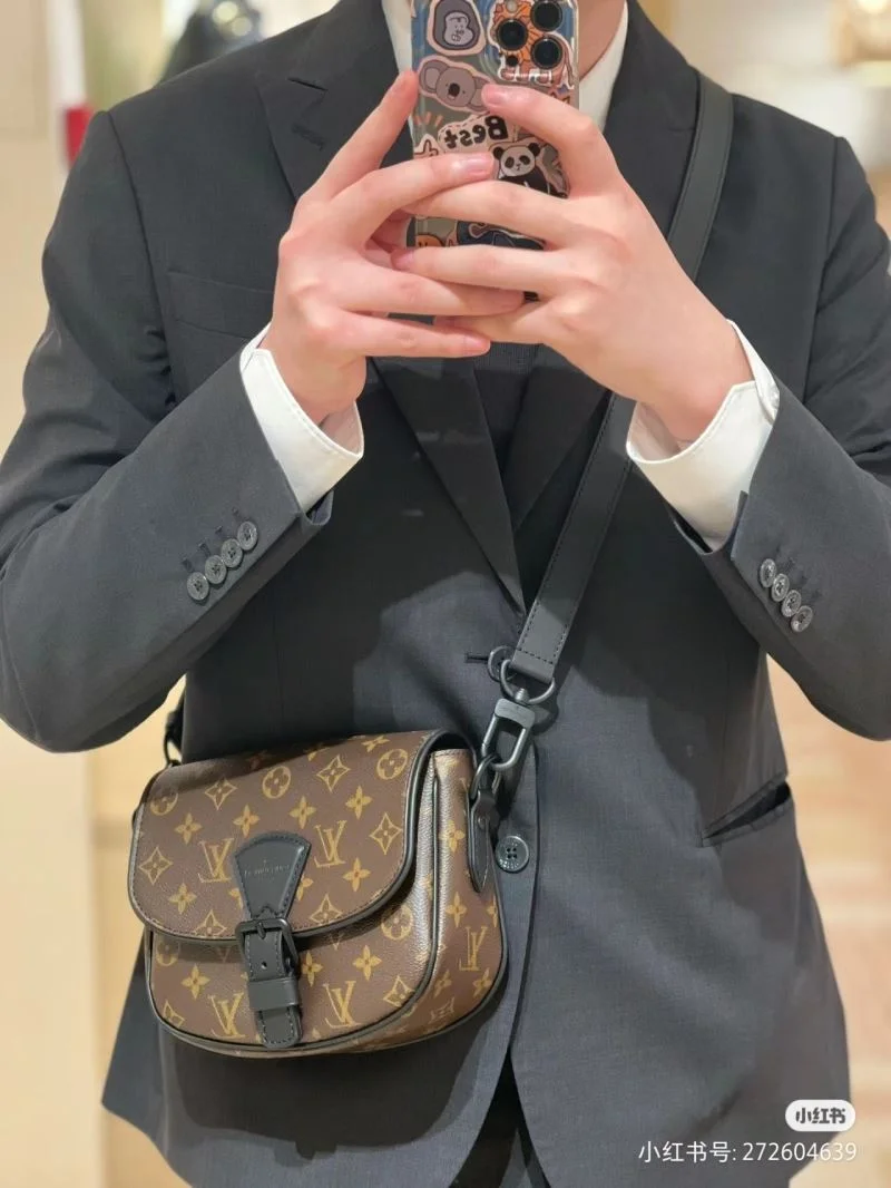 Louis Vuitton Satchel Bags Sporty 39601