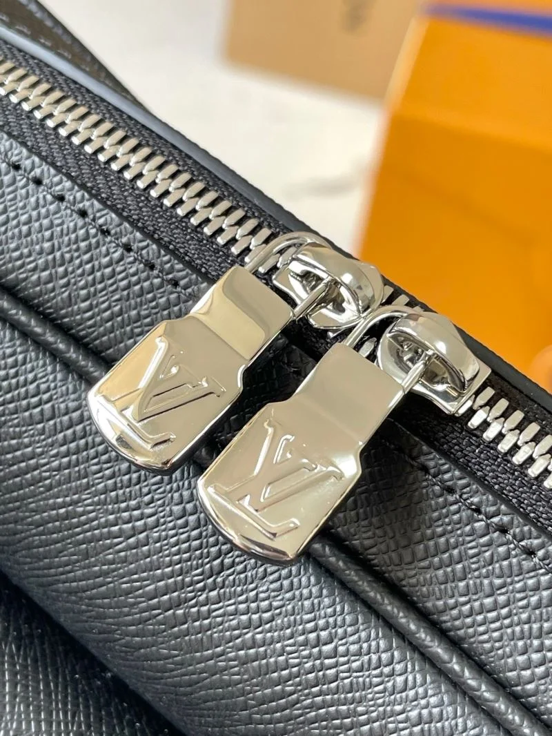 Louis Vuitton Satchel Bags Unisex 39597