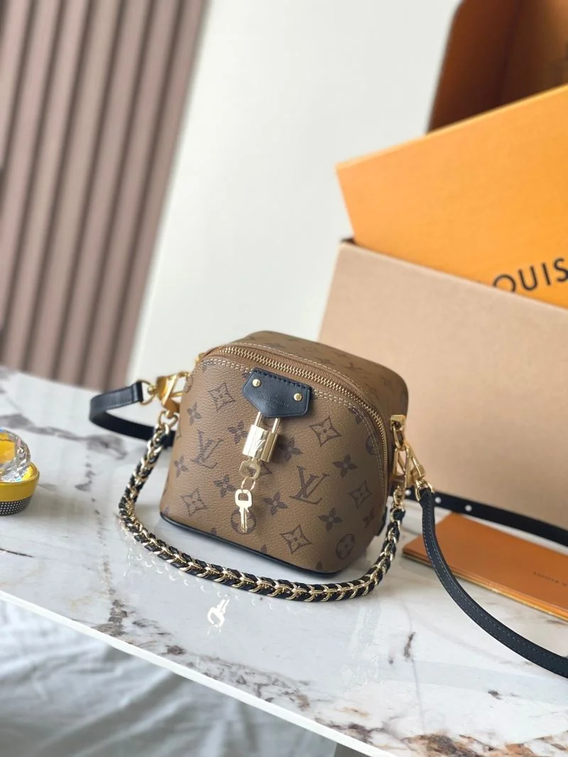 RelaxedFit Louis Vuitton Satchel Bags 39591