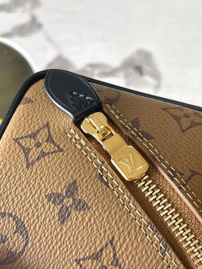 RelaxedFit Louis Vuitton Satchel Bags 39591