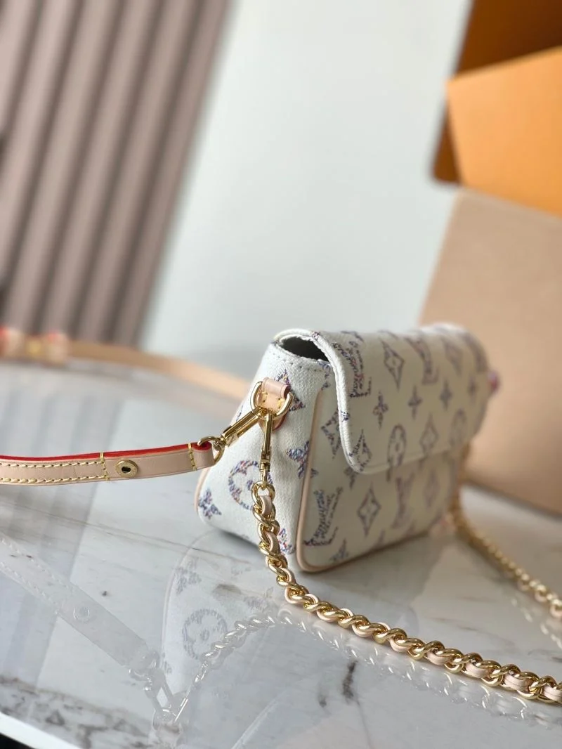 Supportive Louis Vuitton Satchel Bags 39585