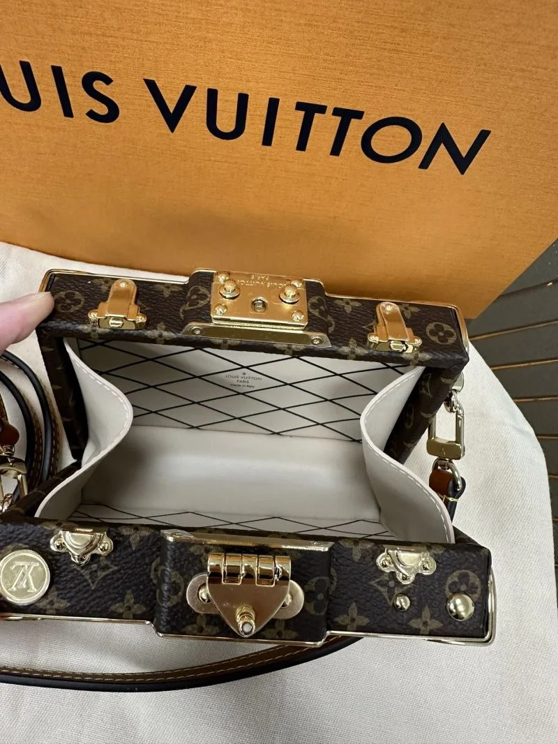 Louis Vuitton Satchel Bags Sleek 39584