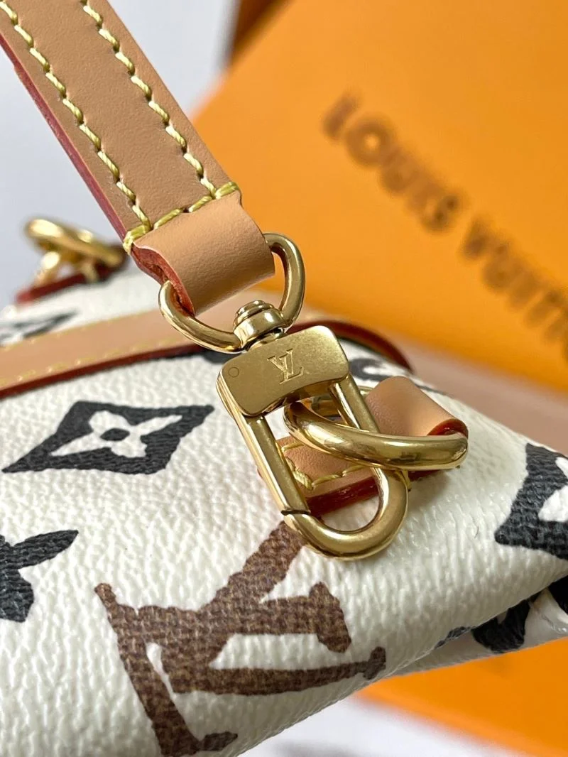 OdorResistant Louis Vuitton Satchel Bags 39629