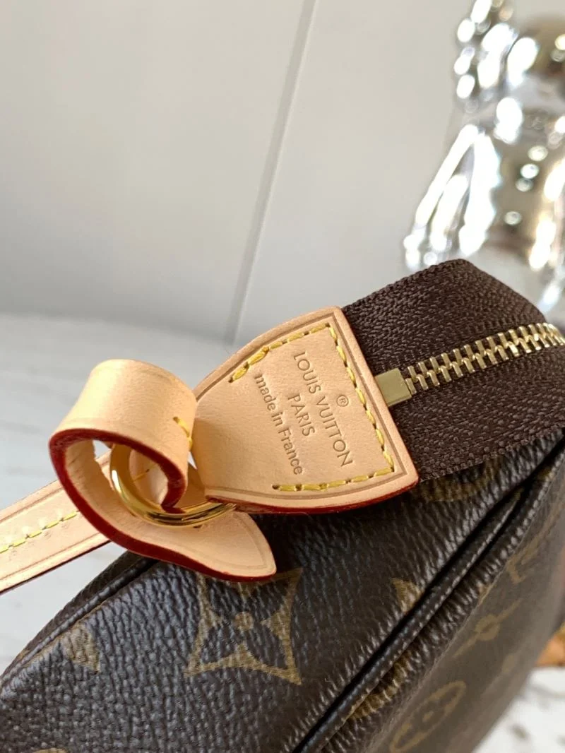 WeatherProof Louis Vuitton Satchel Bags 39615