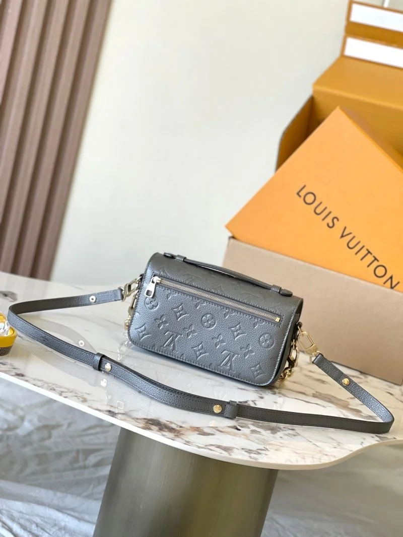 Louis Vuitton Satchel Bags FashionForward 39567