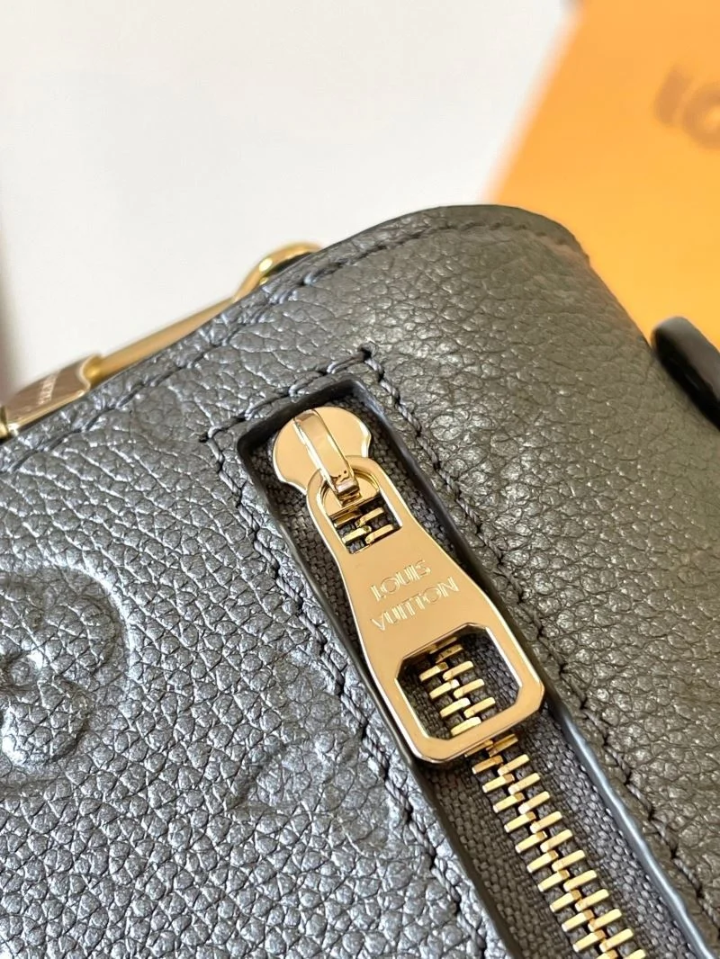 Louis Vuitton Satchel Bags FashionForward 39567