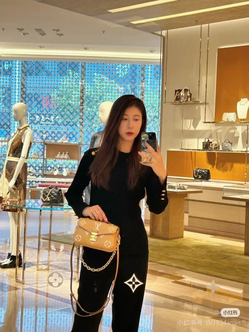 UrbanStyle Louis Vuitton Satchel Bags 39571