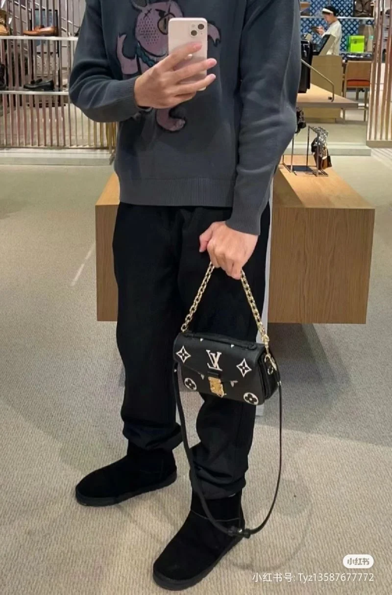 ComfortFit Louis Vuitton Satchel Bags 39569