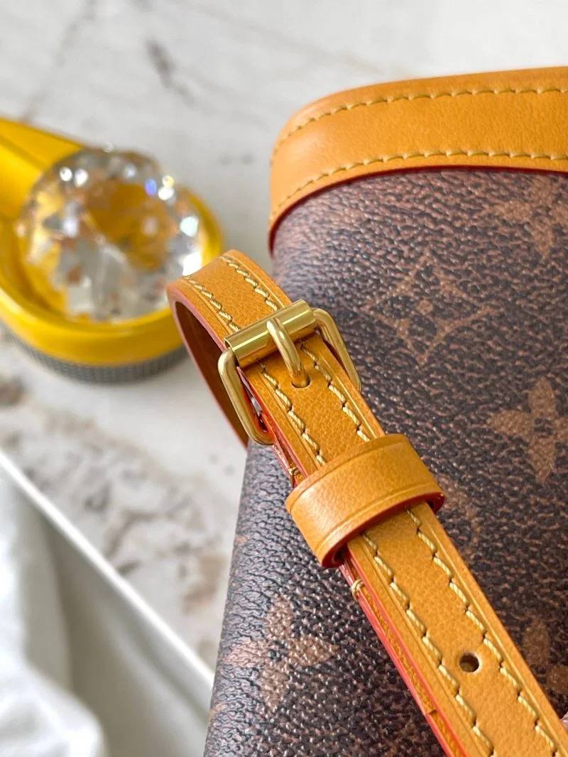 Louis Vuitton Satchel Bags Comfortable 39562