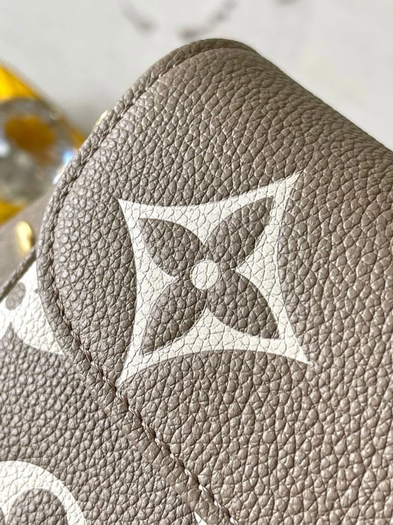 Louis Vuitton Satchel Bags Compact 39606