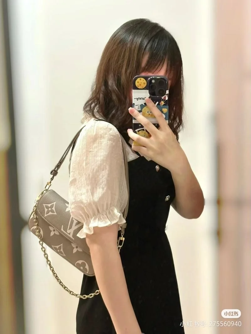 Louis Vuitton Satchel Bags Compact 39606