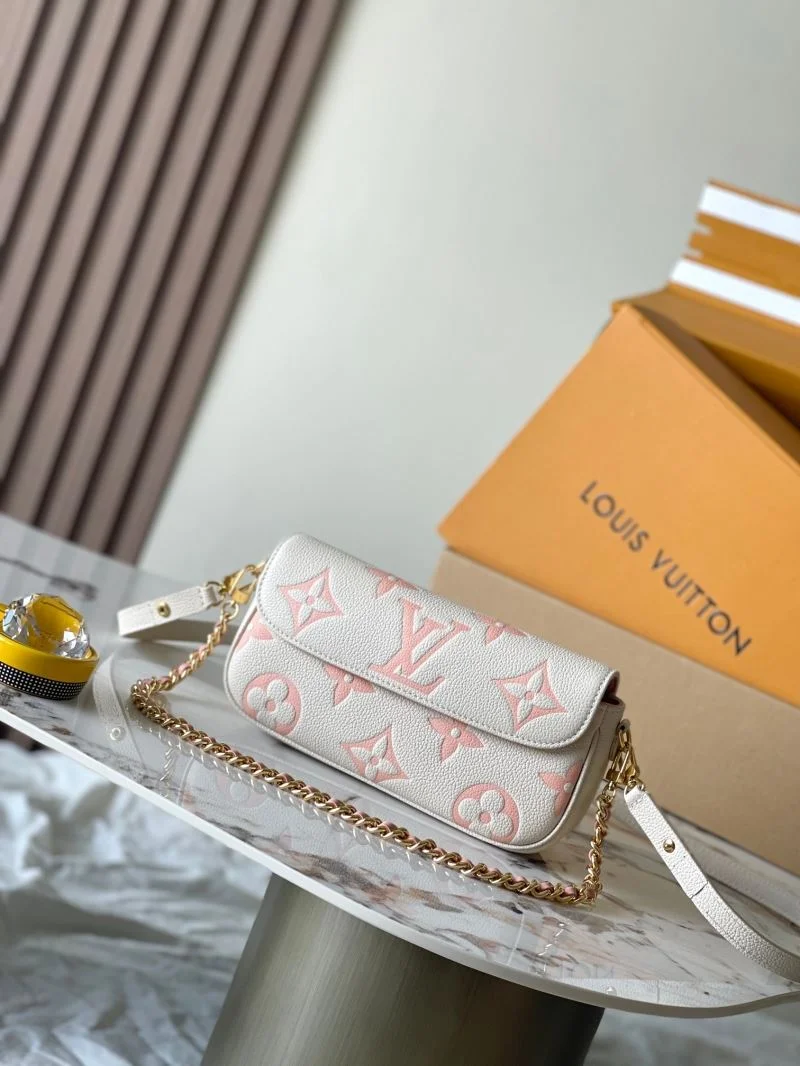 Louis Vuitton Satchel Bags ModernLook 39550