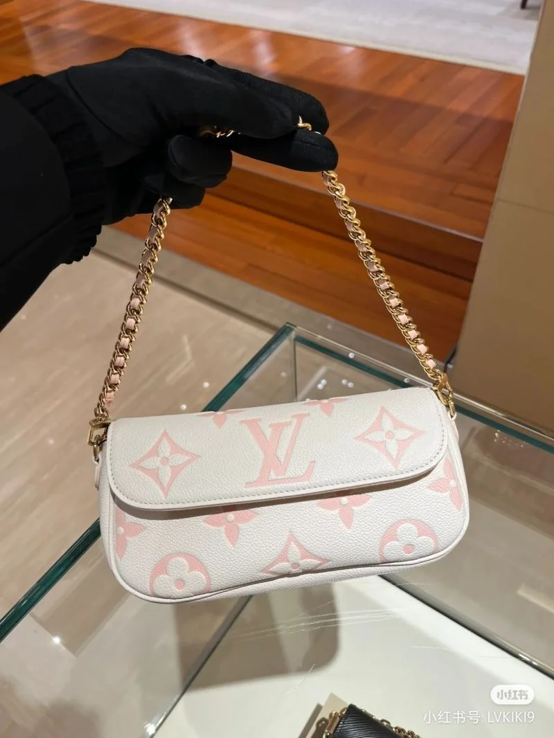 Louis Vuitton Satchel Bags ModernLook 39550