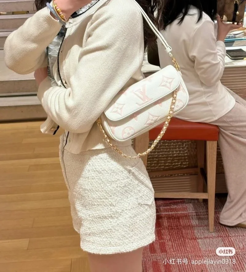 Louis Vuitton Satchel Bags ModernLook 39550