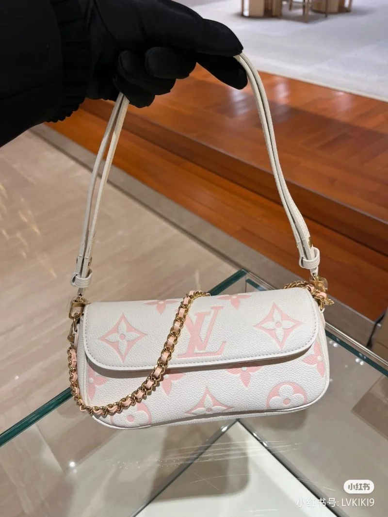 Louis Vuitton Satchel Bags ModernLook 39550