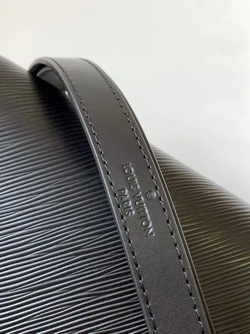 Minimalist Louis Vuitton Satchel Bags 39528