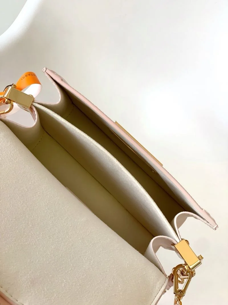 Flexible Louis Vuitton Satchel Bags 39539