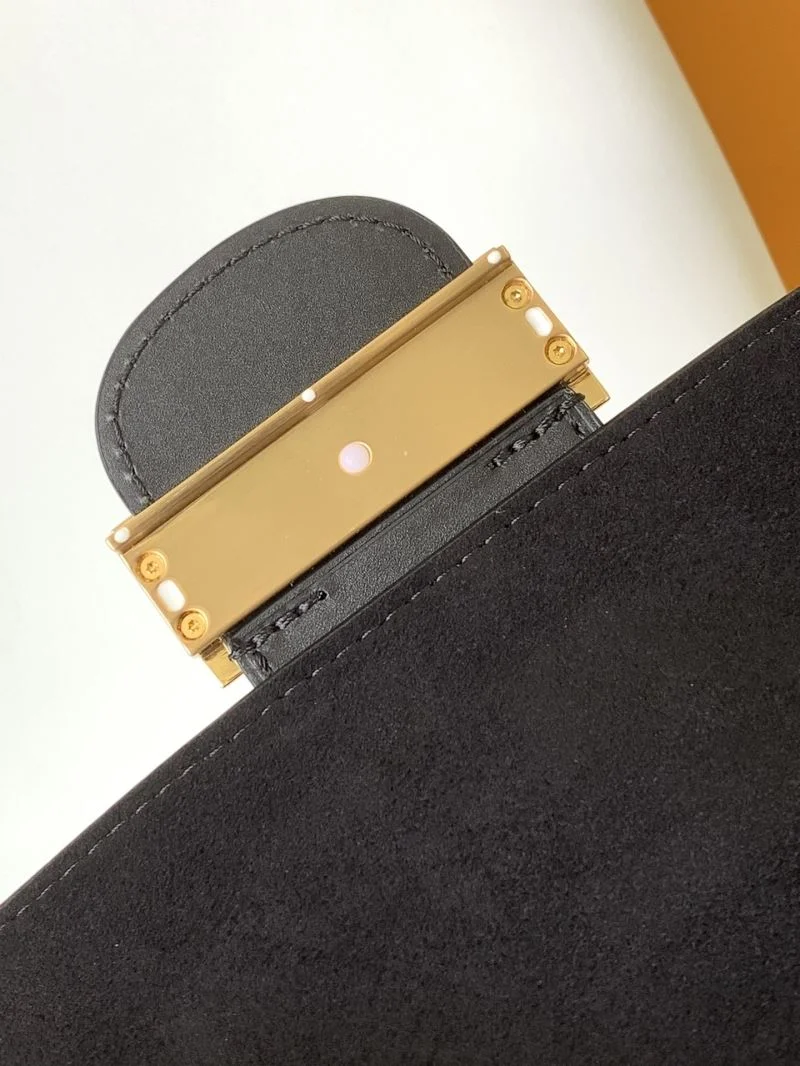 Resilient Louis Vuitton Satchel Bags 39594