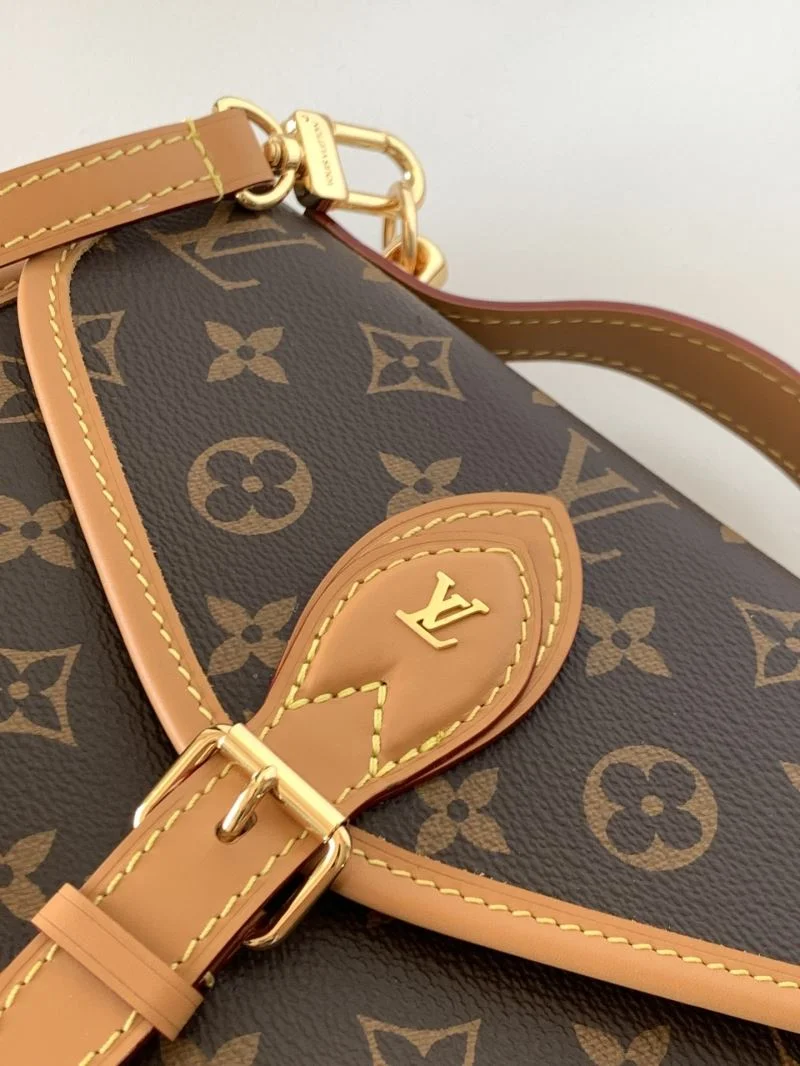 Louis Vuitton Satchel Bags Fashionable 39534