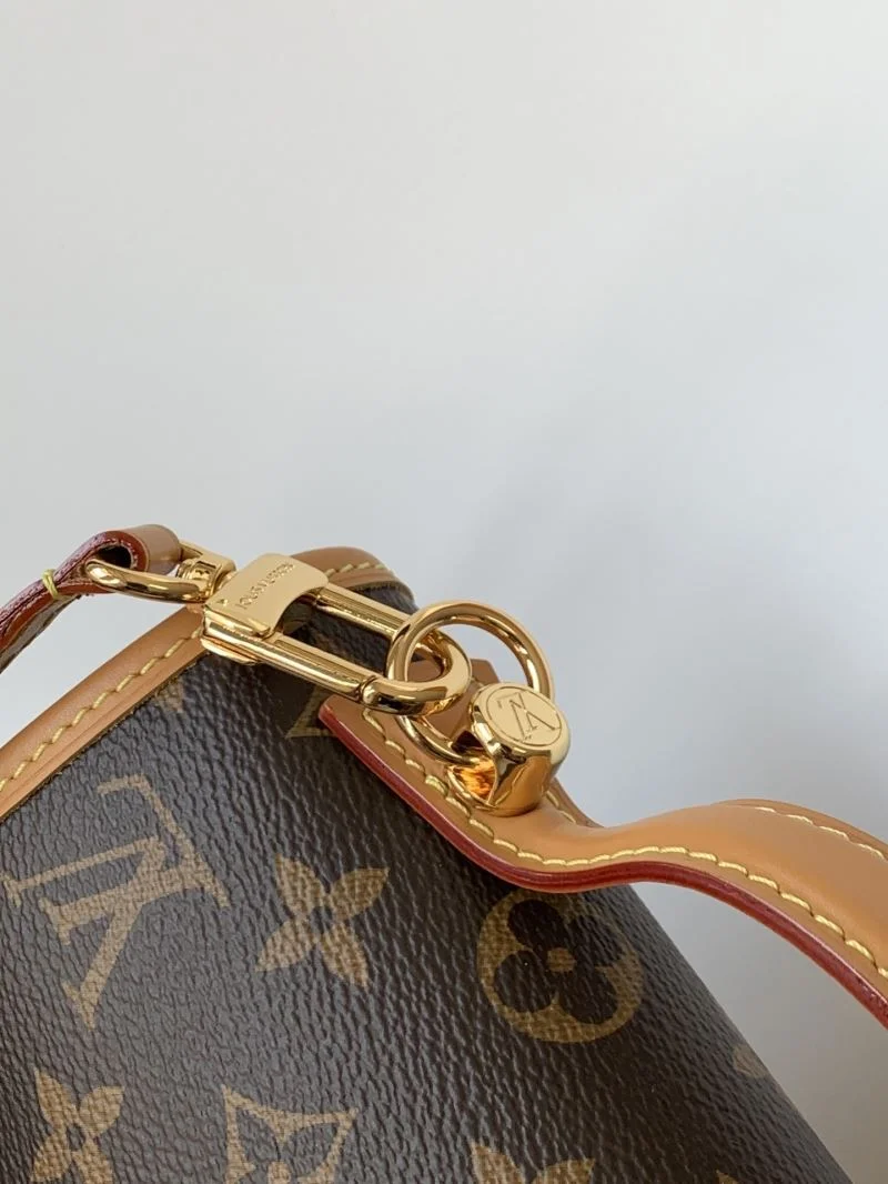 Louis Vuitton Satchel Bags Fashionable 39534