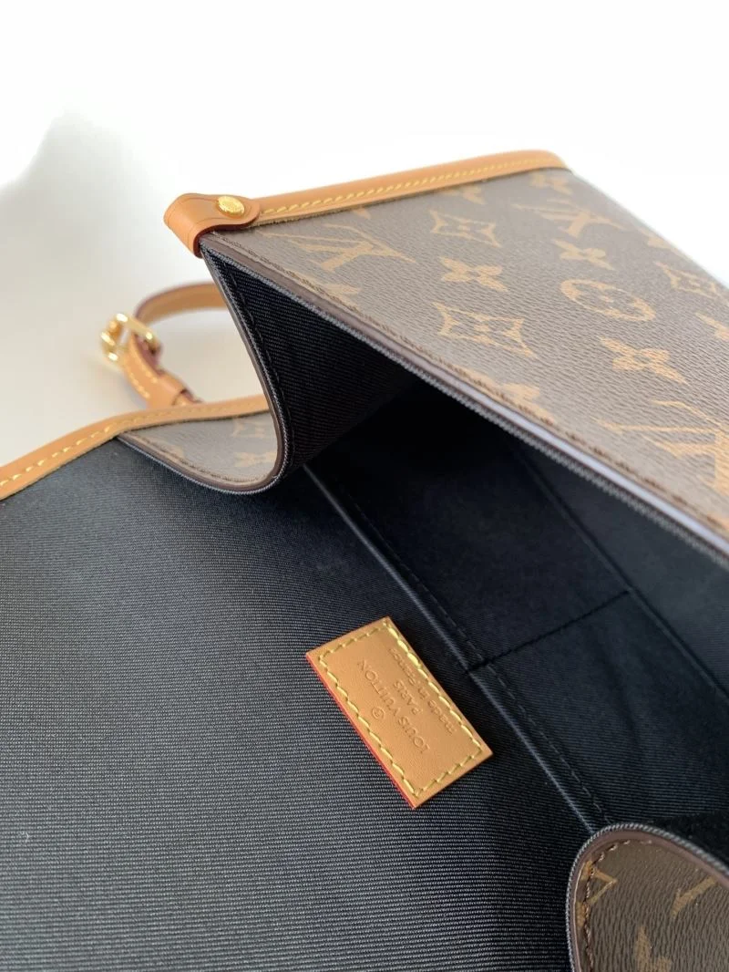 Louis Vuitton Satchel Bags Fashionable 39534