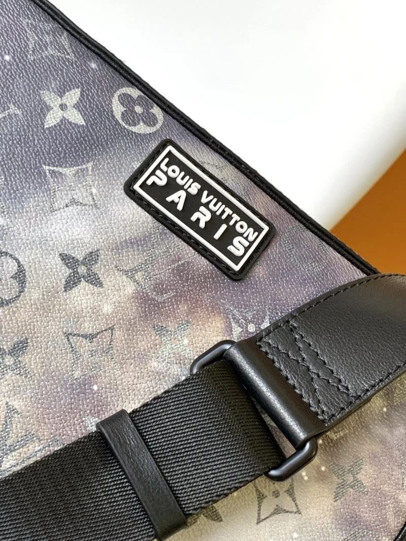 MoistureWicking Louis Vuitton Satchel Bags 39244