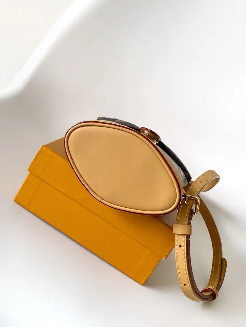 WaterResistant Louis Vuitton Satchel Bags 39223