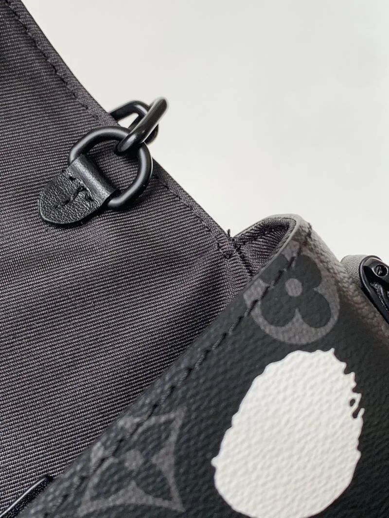 Louis Vuitton Satchel Bags Seasonal 39221