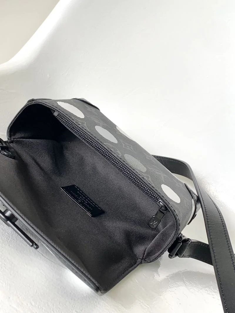 Louis Vuitton Satchel Bags Seasonal 39221