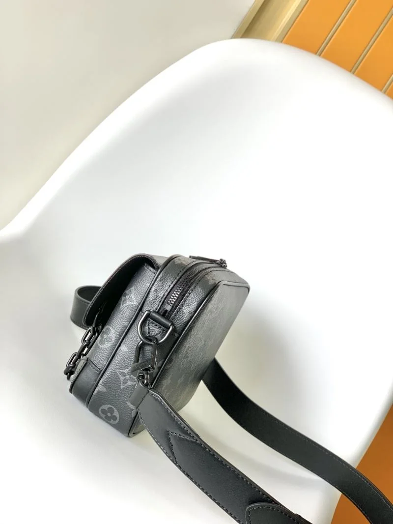 Unisex Louis Vuitton Satchel Bags 39216