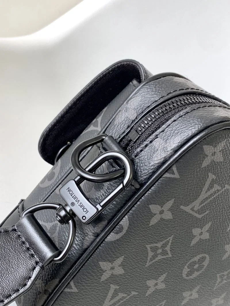 Unisex Louis Vuitton Satchel Bags 39216