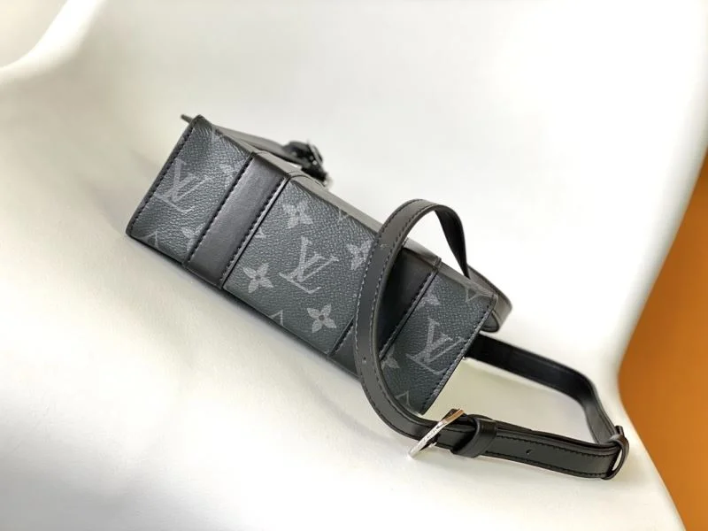 StreetReady Louis Vuitton Satchel Bags 39214