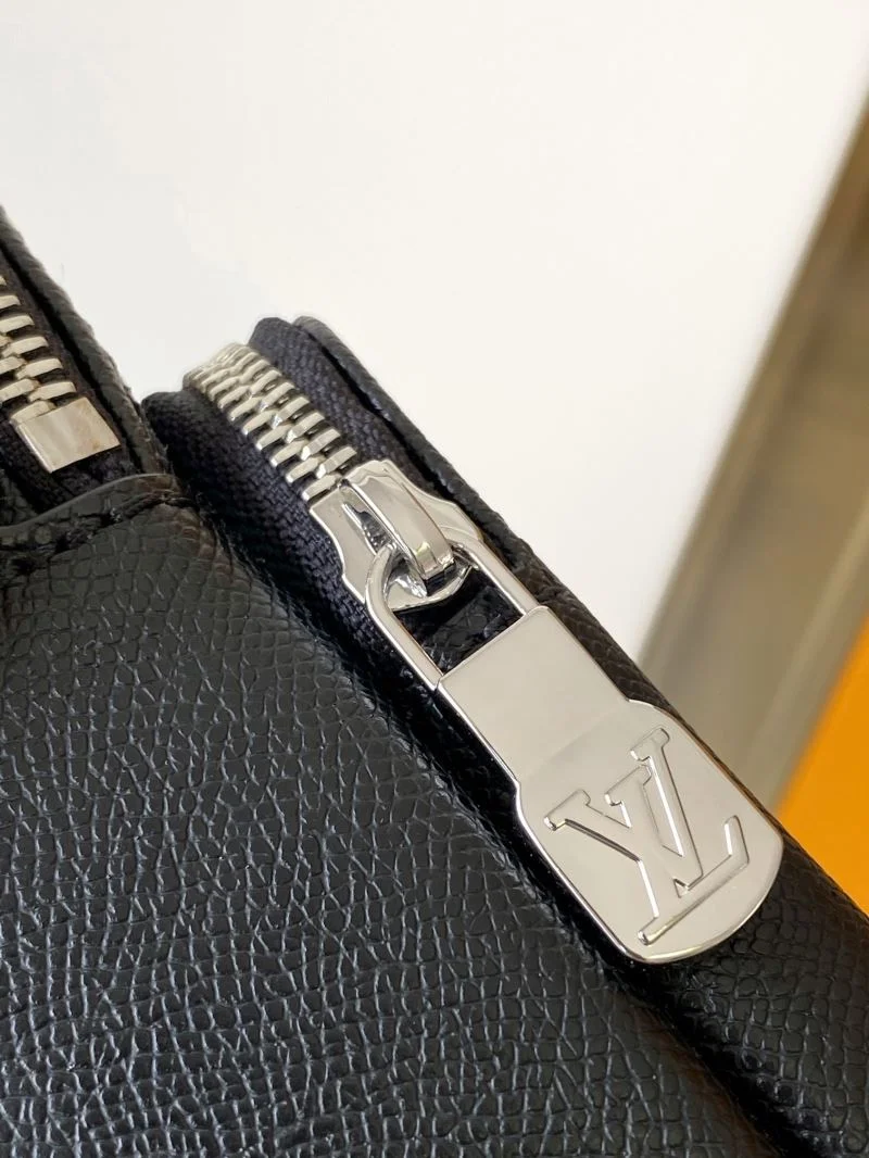 WaterResistant Louis Vuitton Satchel Bags 39206