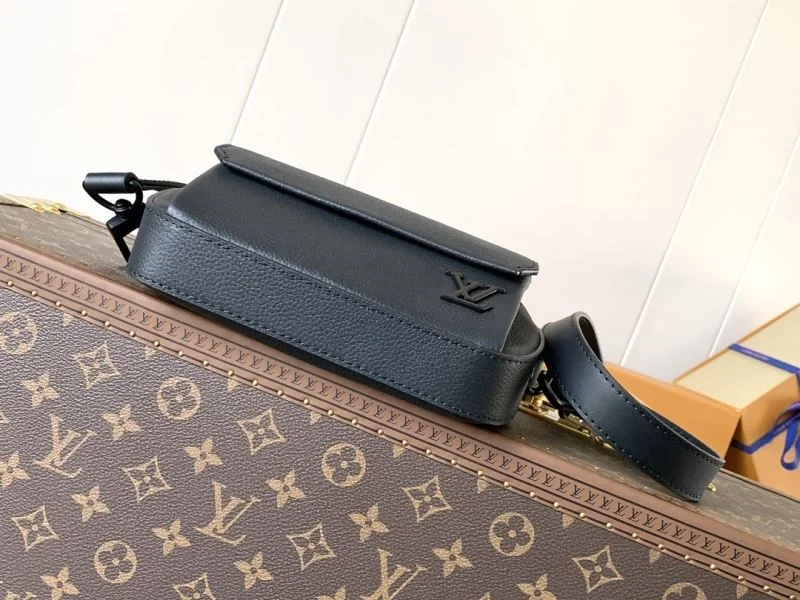ZipUp Louis Vuitton Satchel Bags 39196