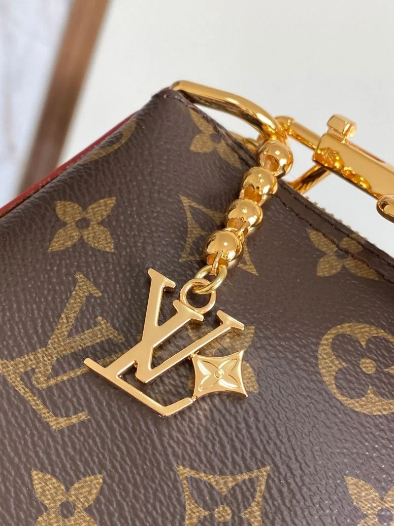 Functional Louis Vuitton Satchel Bags 39190