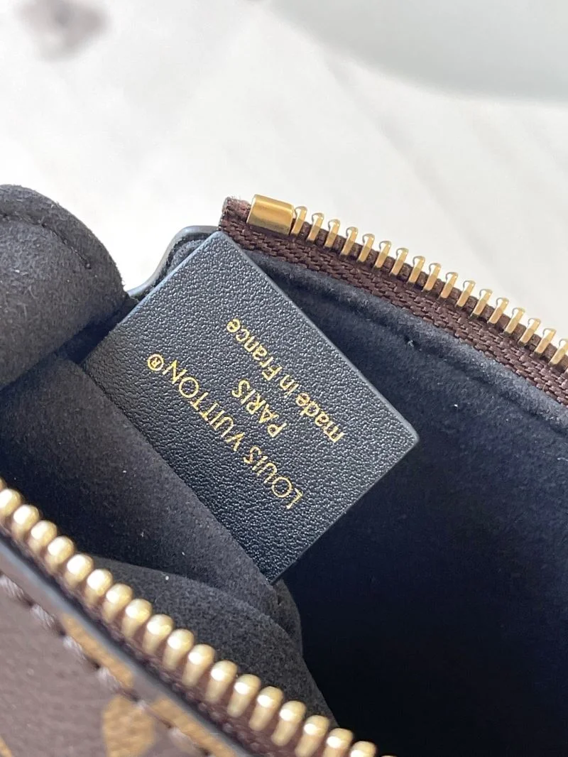 Minimalist Louis Vuitton Satchel Bags 39168