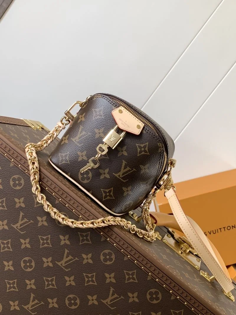 WaterResistant Louis Vuitton Satchel Bags 39175