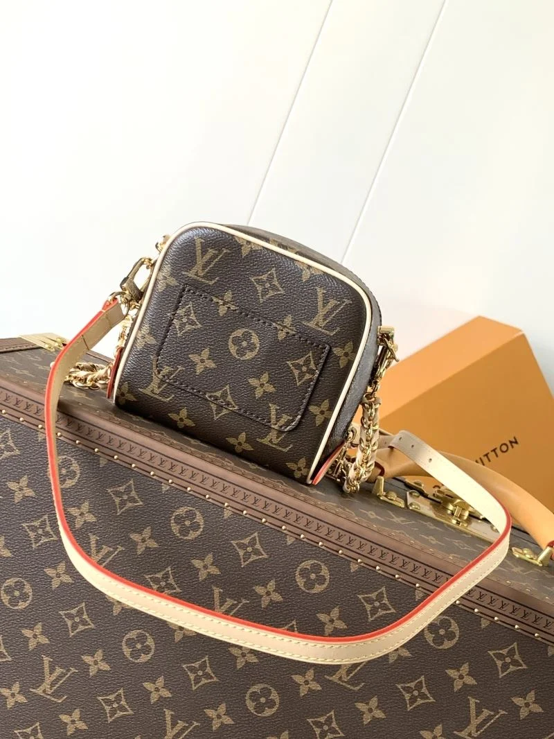 WaterResistant Louis Vuitton Satchel Bags 39175