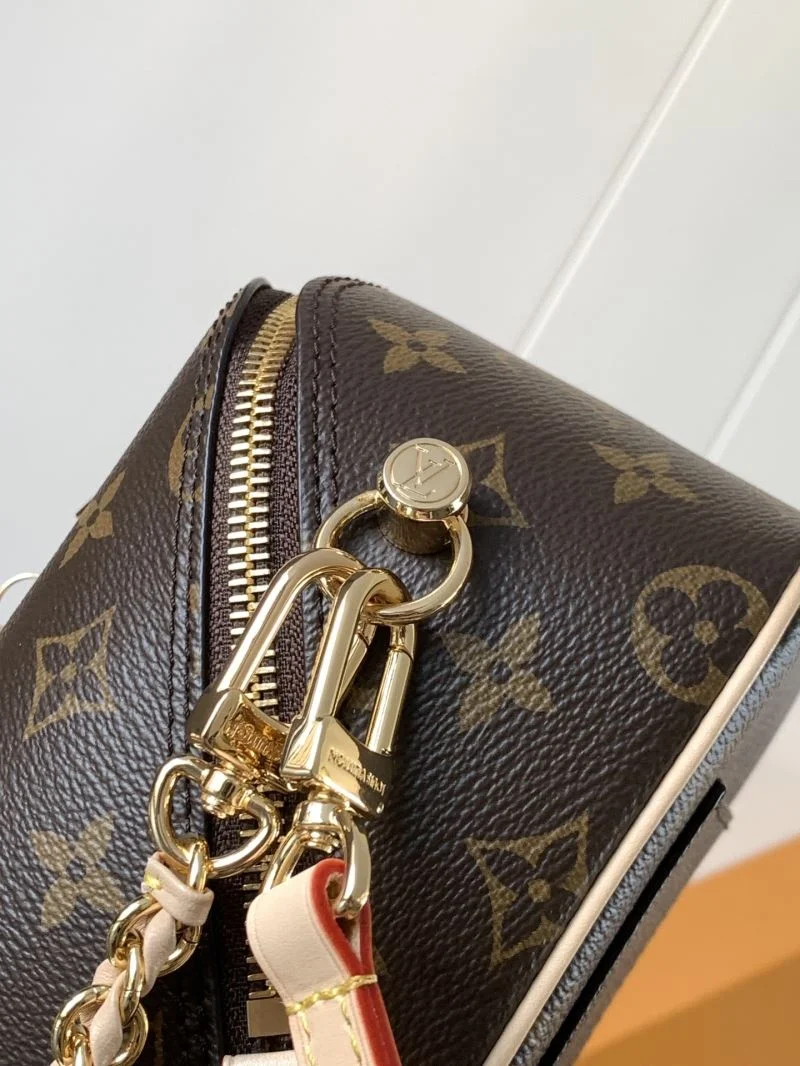 WaterResistant Louis Vuitton Satchel Bags 39175