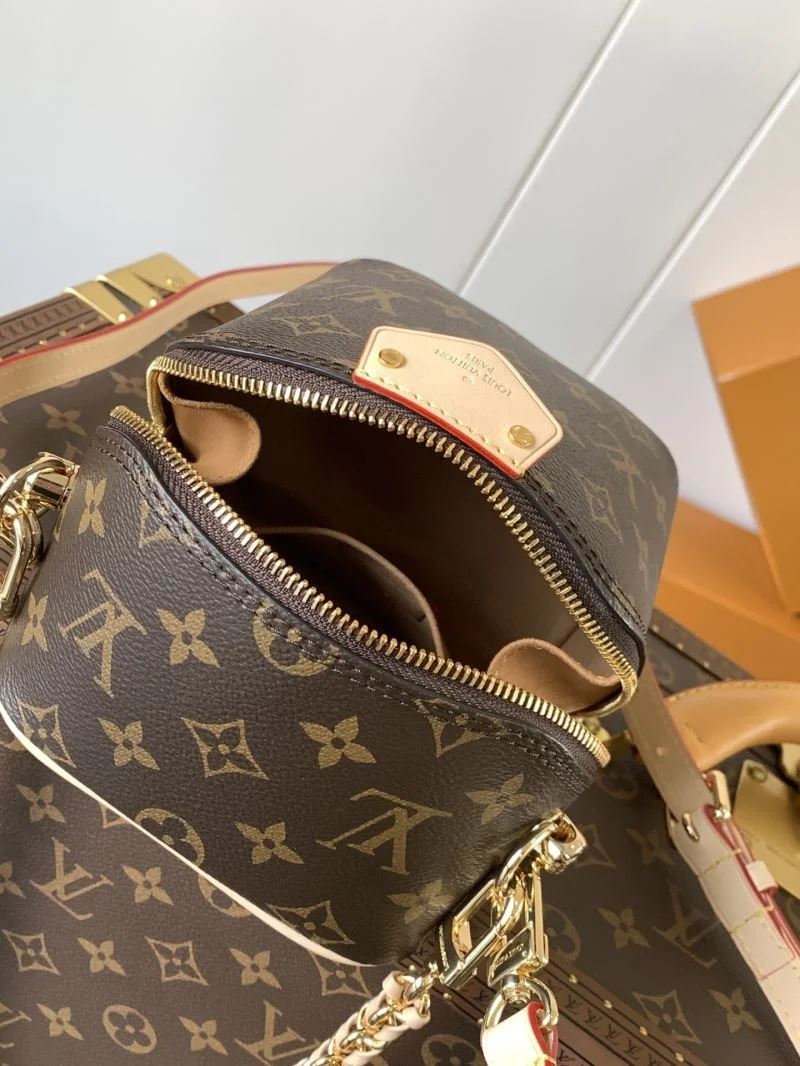 WaterResistant Louis Vuitton Satchel Bags 39175
