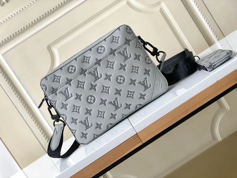 Stretchable Louis Vuitton Satchel Bags 39000