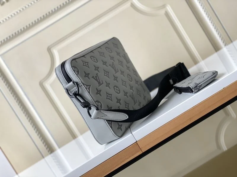 Stretchable Louis Vuitton Satchel Bags 39000