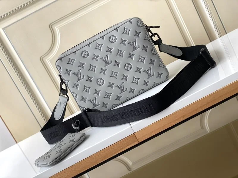 Stretchable Louis Vuitton Satchel Bags 39000