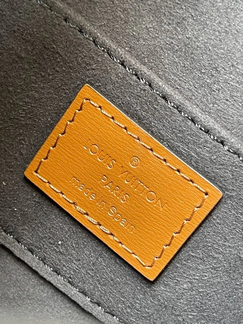 Louis Vuitton Satchel Bags Seasonal 38878